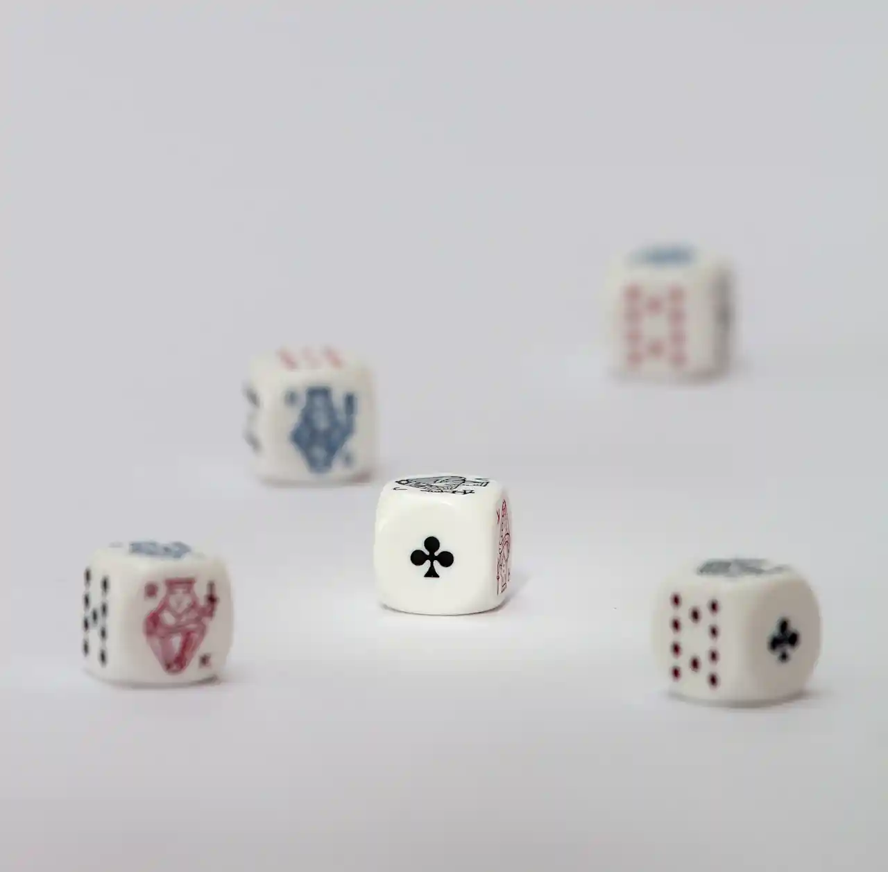 gamble-3266512_1280.webp